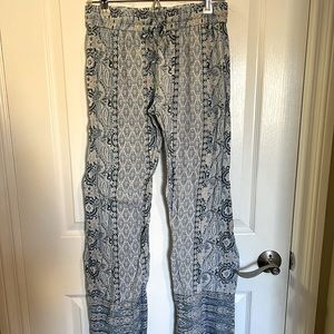 Patterned lounge sweats